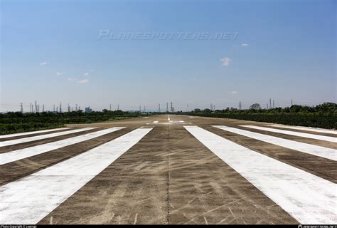 中山機場有哪些：探索航空交通與城市發展的多元面貌